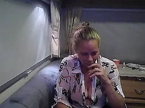 WildScorpio86 online show from November 26, 4:19 pm