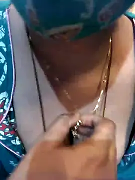 tuttifrutti17 online show from April 22, 6:05 pm