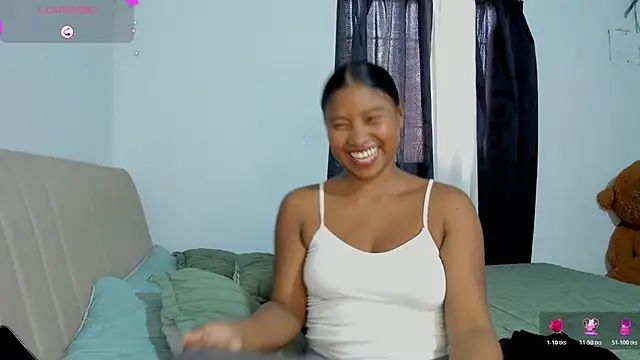 lunahot  07 online show from August 3, 4:23 pm