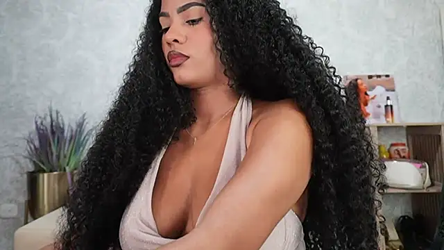 HOTBLACKANDWHITE2 online show from April 23, 4:09 am