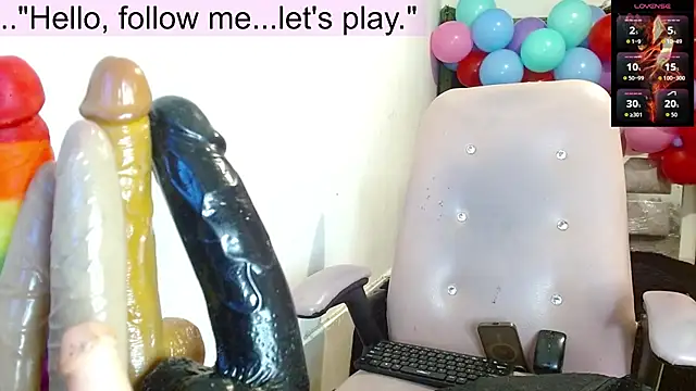 Snapshot of toxxxic_cams chatting on October 2, 7:13 am toxxxic cams online show from October 2, 7:13 am