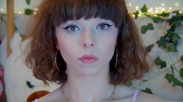 ElisabethDavis online show from March 21, 3:17 pm