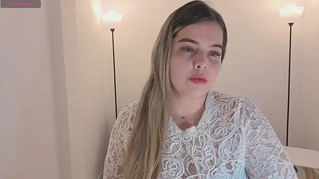 camiilaa1 online show from April 12, 3:09 am