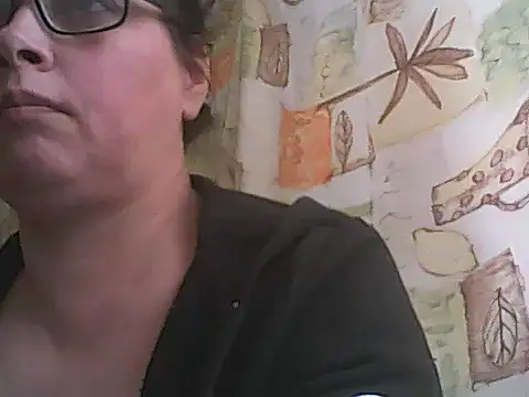 Snapshot of deluxpussy chatting on October 14, 10:18 am deluxpussy online show from October 14, 10:18 am