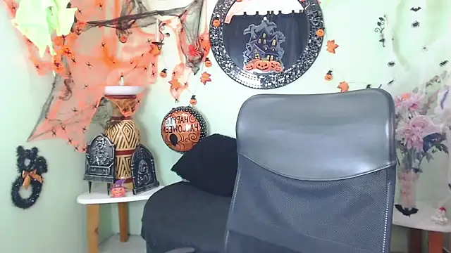 Sofia Franco  online show from October 20, 7:17 pm