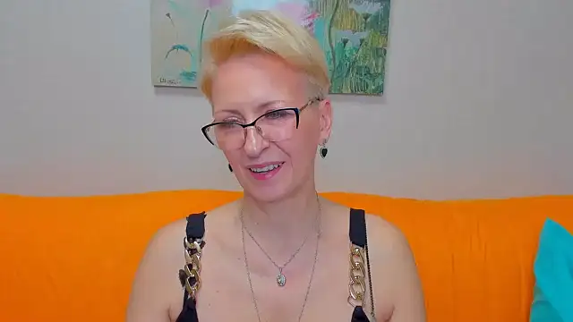 iamyourdream89 online show from March 17, 3:49 pm