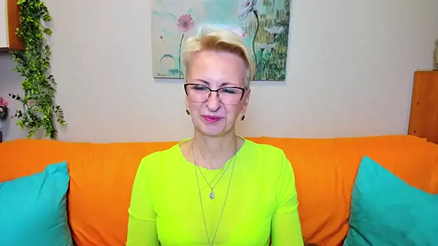 iamyourdream89 online show from November 10, 8:48 pm