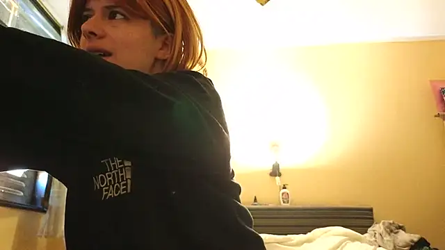 Carlafoxxx online show from March 10, 11:25 am