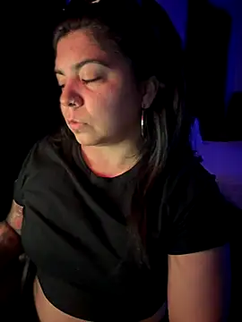 kimmiakiss22 online show from November 14, 1:16 am