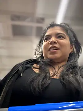 kimmiakiss22 online show from February 22, 1:50 am