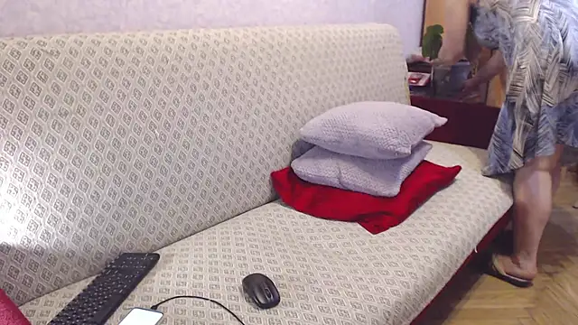 zarinafonliberman online show from December 1, 5:15 pm