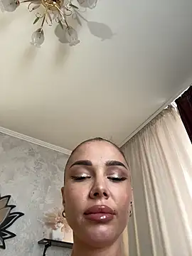 StripBianka online show from April 5, 11:31 am