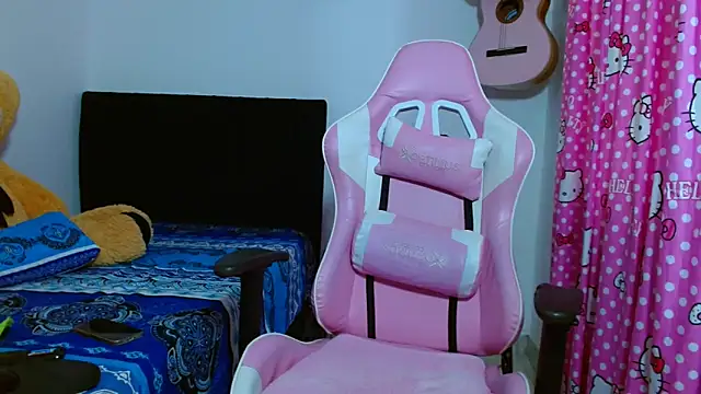 Dakota bumm online show from February 25, 8:40 pm