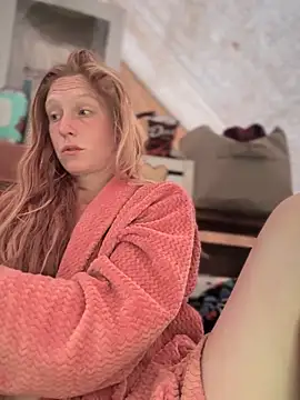 GoldenFlameGoddess online show from April 21, 2:57 pm