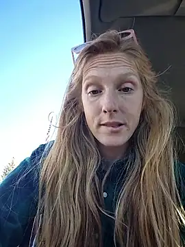 GoldenFlameGoddess online show from November 15, 10:11 pm