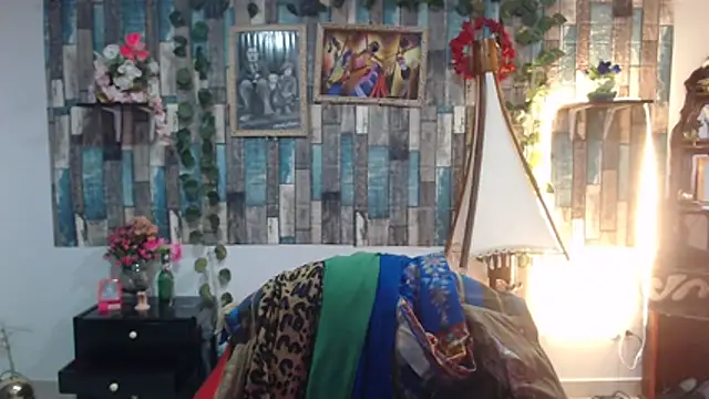 KarimaSarabe online show from November 15, 9:05 pm