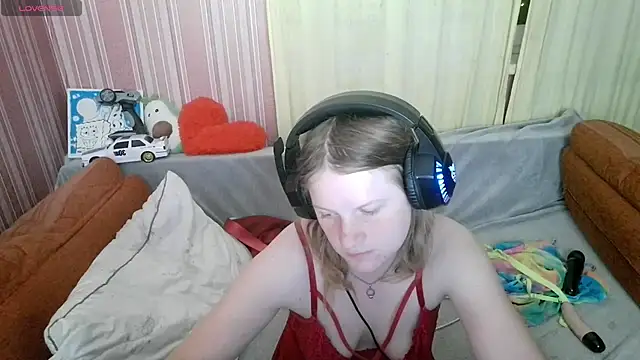 Kathlyn  Heath online show from June 10, 7:12 pm