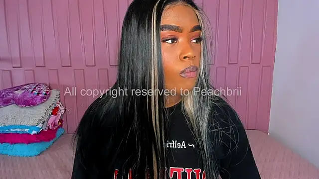 Snapshot of peachbrii chatting on September 17, 1:42 pm peachbrii online show from September 17, 1:42 pm