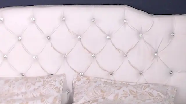Snapshot of LiaVillalobos chatting on September 11, 12:16 pm LiaVillalobos online show from September 11, 12:16 pm