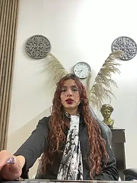 LiaVillalobos online show from April 21, 1:40 pm