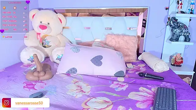 Julieth Rossi online show from March 7, 7:37 am