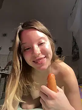 kimczii online show from March 6, 7:47 am