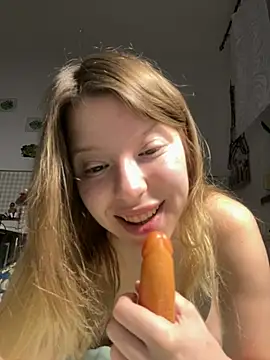 kimczii online show from April 27, 6:21 am