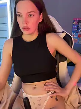 julia fly online show from September 18, 9:41 am