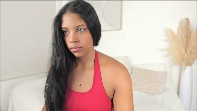 ZOEGARNER01 online show from April 23, 7:38 pm