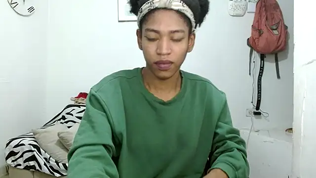 angelamarie1 online show from February 14, 12:29 pm