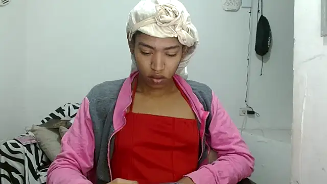 angelamarie1 online show from April 24, 12:30 pm