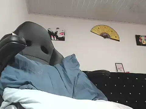 pamelabigcock69 online show from April 1, 1:41 pm