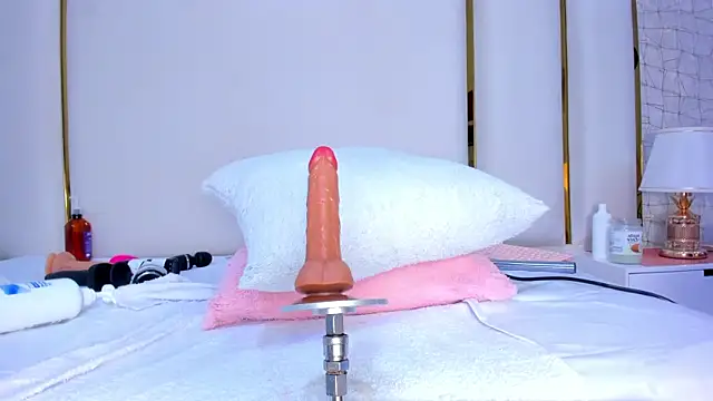 paola rodriguez online show from September 17, 2:26 pm