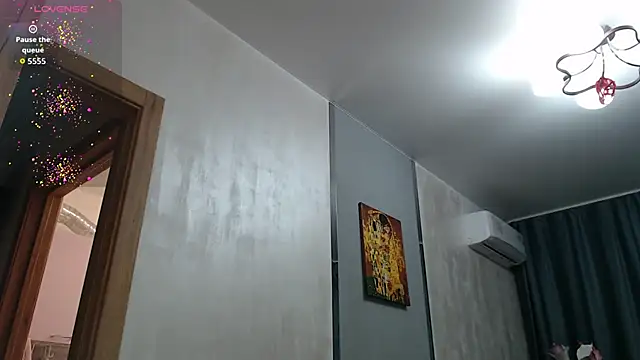 Stacy Davice online show from April 22, 5:10 pm