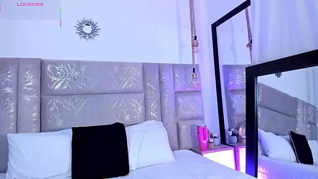 CeliWoods online show from April 23, 11:39 am