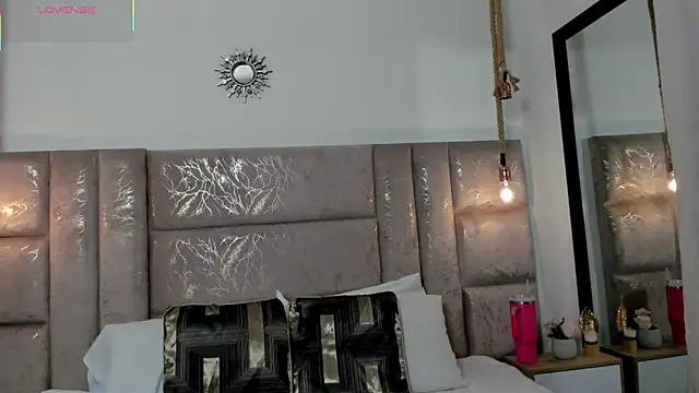 CeliWoods online show from April 8, 11:12 am