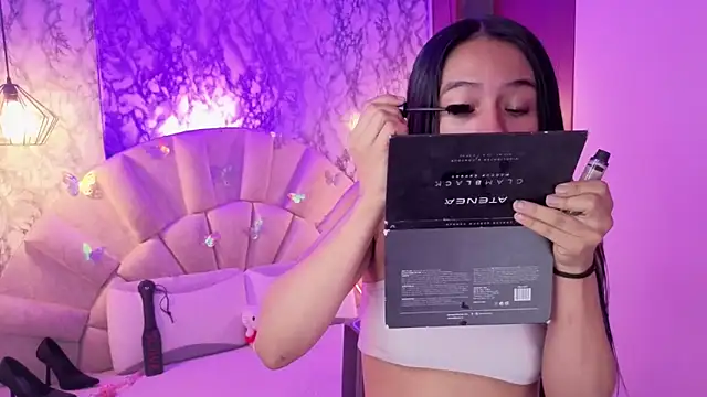  emma miller  online show from April 22, 11:51 am