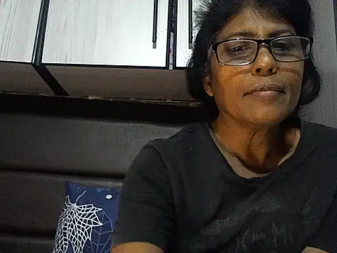 Snapshot of MsAttitude chatting on September 29, 8:08 am MsAttitude online show from September 29, 8:08 am