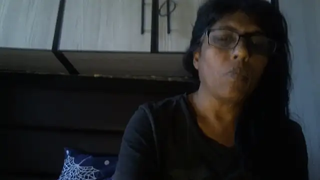 MsAttitude online show from December 5, 7:52 am