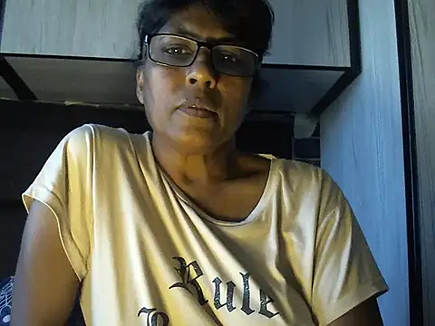 MsAttitude online show from February 19, 6:35 am