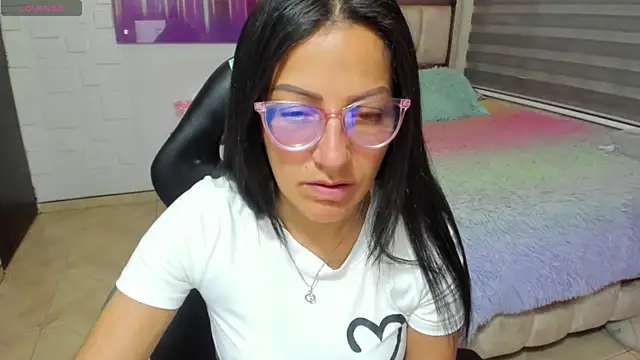 alma blue online show from July 30, 10:43 pm