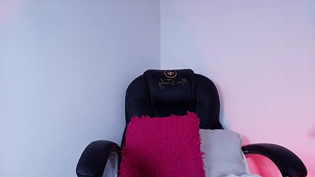 naomi kyse online show from July 16, 3:22 am
