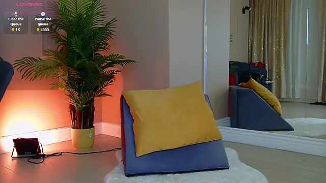 Avril Cyrus online show from March 10, 8:18 am