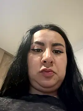 Abril Luv online show from December 1, 1:09 am