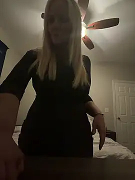 Sexual Lovable Doll online show from March 31, 8:09 pm