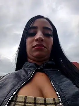  nathaly sweet online show from April 18, 10:20 pm