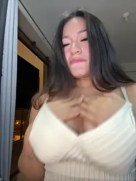 LuceroRm online show from April 8, 6:48 am