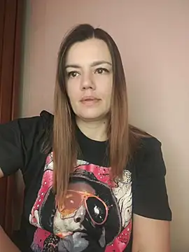 KrissSexi online show from April 23, 8:00 am