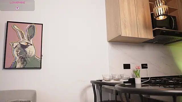 emily smittt online show from April 28, 8:57 pm