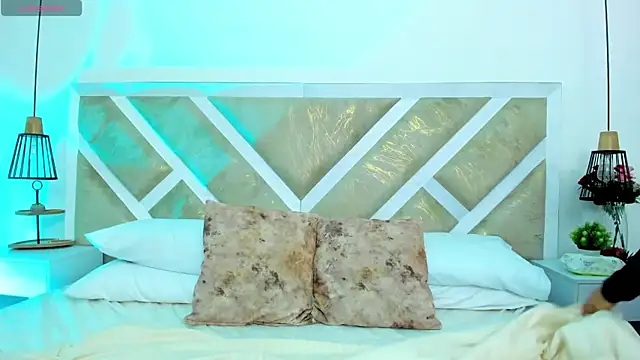 ZiaCalifa online show from February 23, 12:37 pm